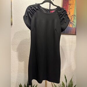 Betsy Johnson Crew Neck Embellished Shoulder Bodycon Solid Scuba Crep Dress sz 6